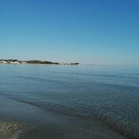 公寓 Anastazia's Seaside