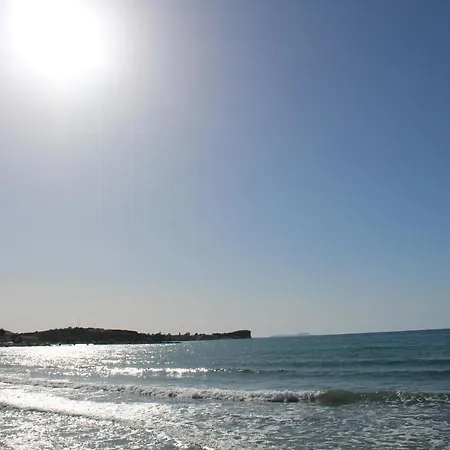 Anastazia's Seaside Апартаменты